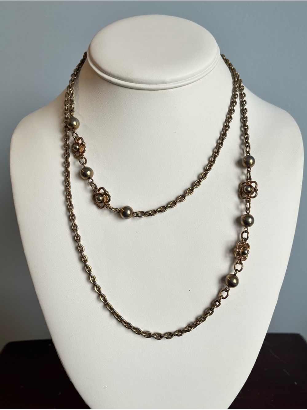 Gold-Tone Vintage Layered Necklace with Decorative Beads